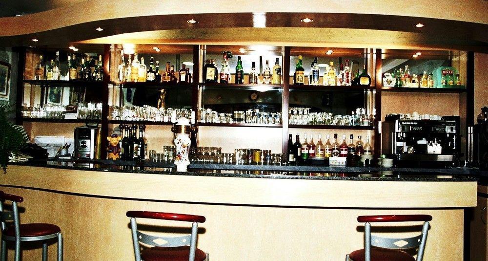 Entraygues-sur-Truyère Hotel Restaurant Des Deux Vallees מראה חיצוני תמונה