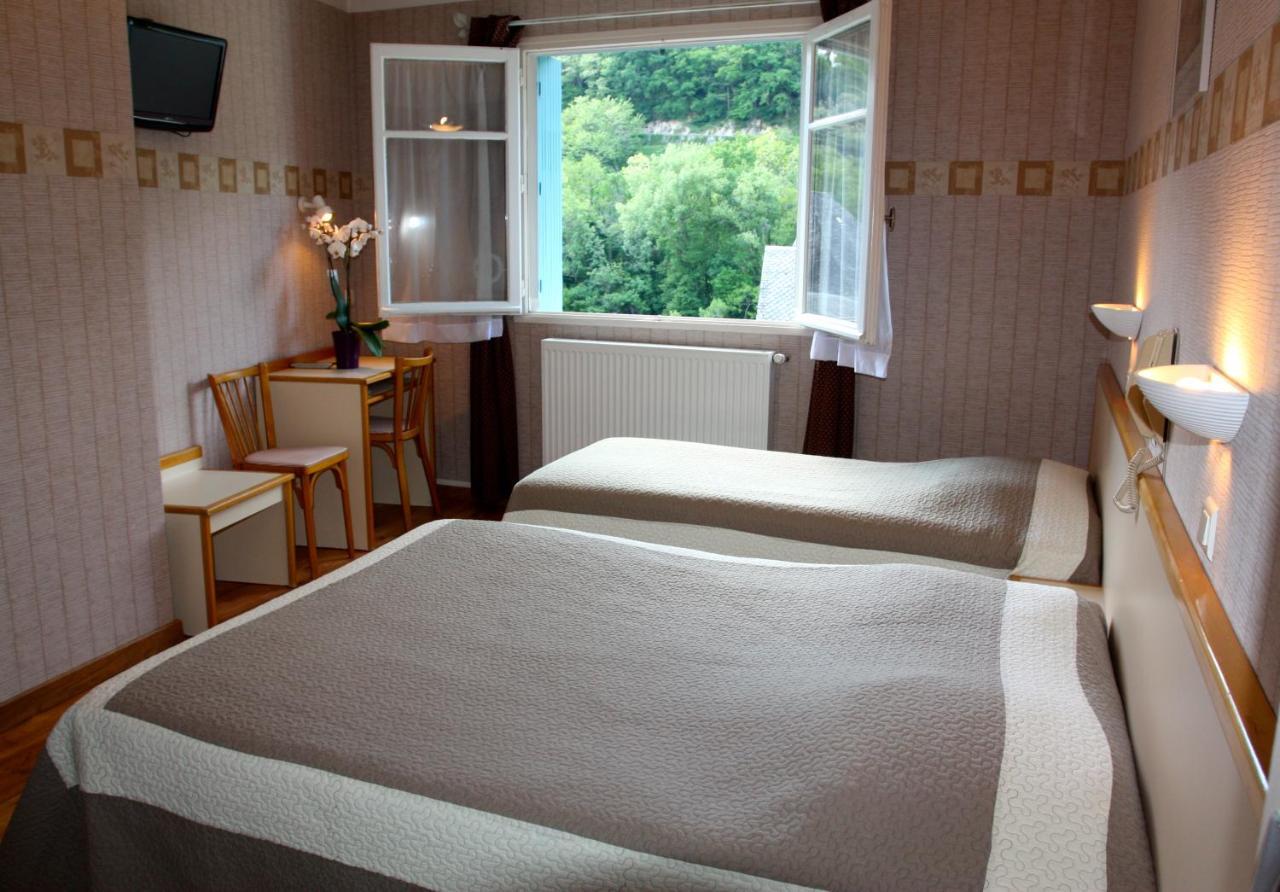 Entraygues-sur-Truyère Hotel Restaurant Des Deux Vallees חדר תמונה