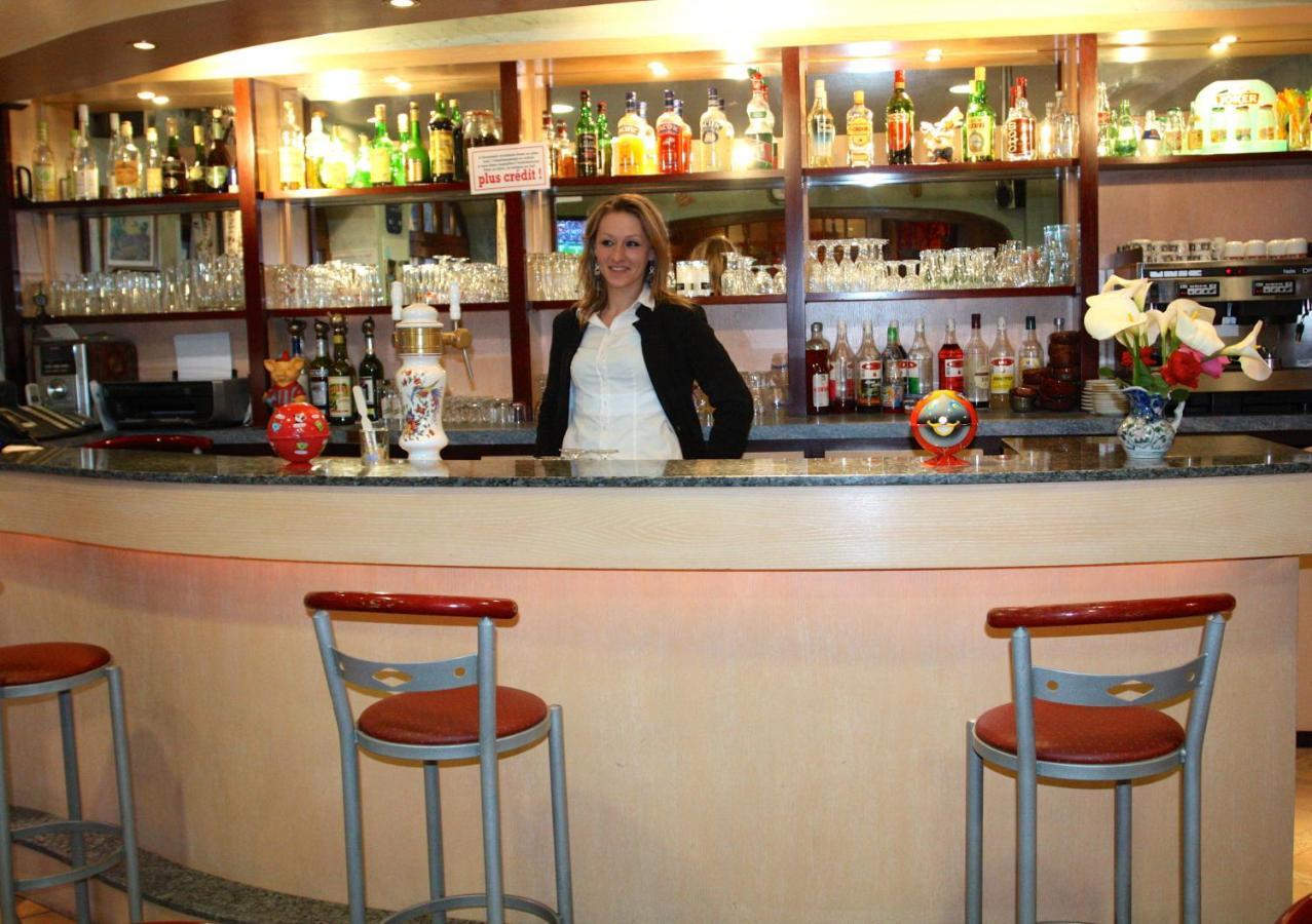 Entraygues-sur-Truyère Hotel Restaurant Des Deux Vallees מראה חיצוני תמונה