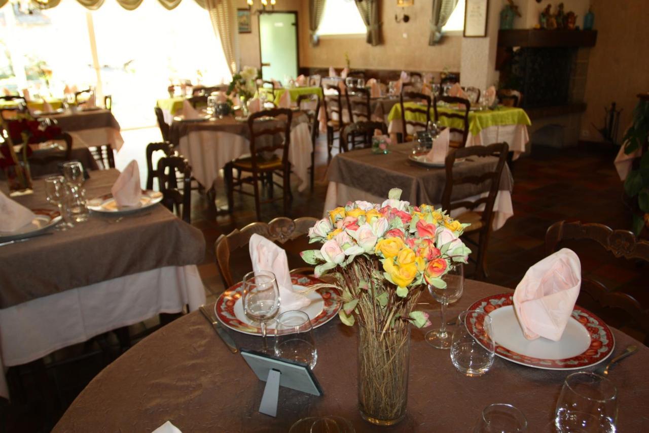 Entraygues-sur-Truyère Hotel Restaurant Des Deux Vallees מראה חיצוני תמונה